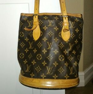 Louis Vuitton bucket purse